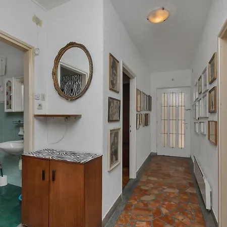 Mediteraneo 아파트 마카르스카