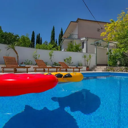 Mediteraneo 아파트