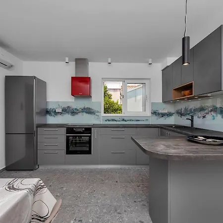 아파트 Mediteraneo