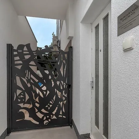 Mediteraneo Apartmán *