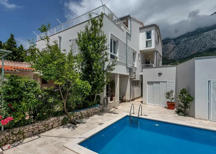 Mediteraneo Apartment *